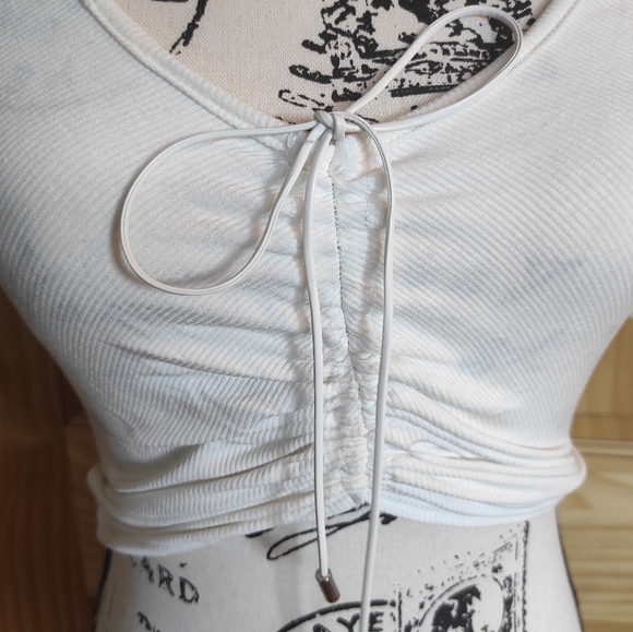 Ruched Top - Picture 4 of 5